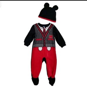 NWT Mickey Mouse Sleeper